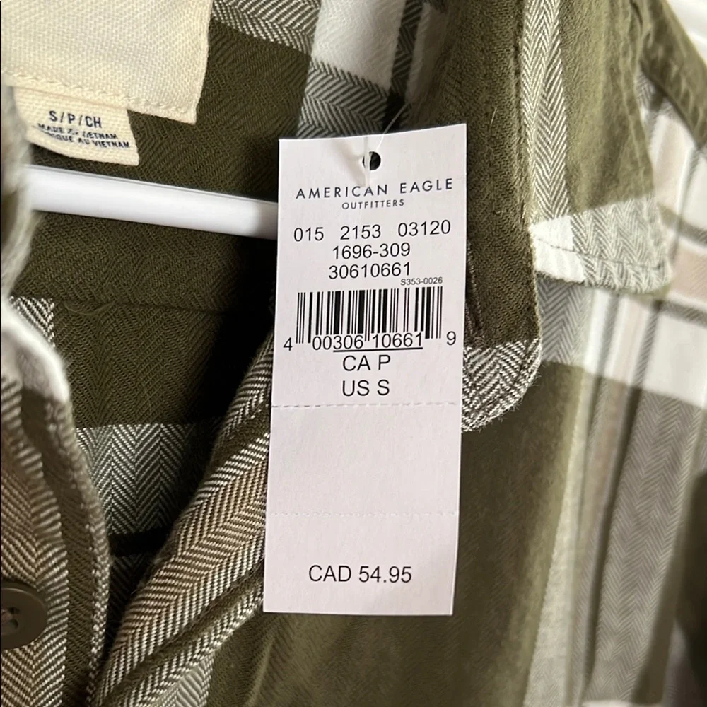 American Eagle Green and White Casual Button Down Shirt - Picture 6 of 7